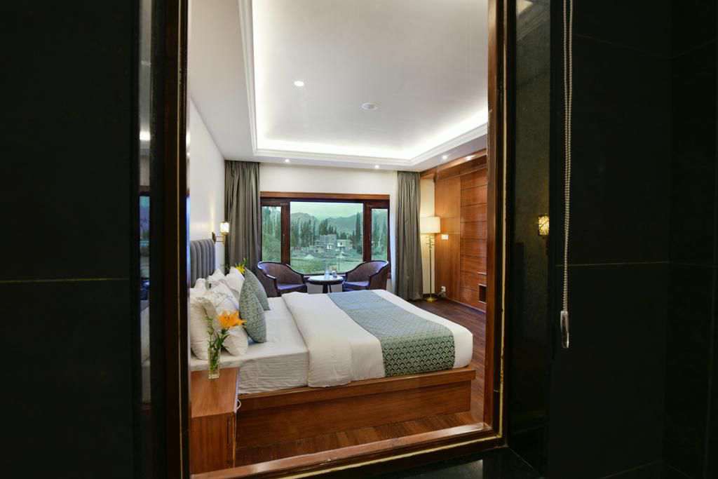 Mountain View rooms in leh