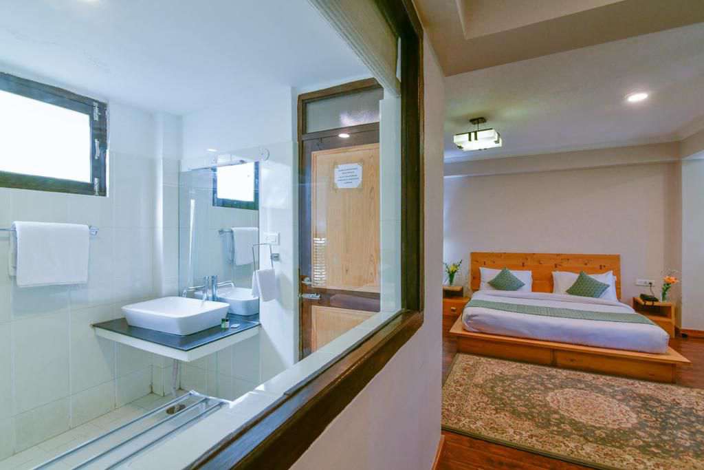 Mountain View rooms in leh